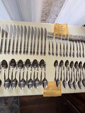 Americana Heritage USA Stainless Flatware 56 PC DISCONTINUED Service for 14 ROSE